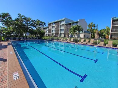 Sanibel Island 2 Bedroom Beach Front Vacation Condo Sleeps 6